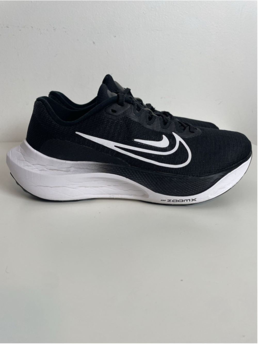 Nike Trainers Womens Size 9 ZoomX Fly 5 Black White Road Running Gym Shoes